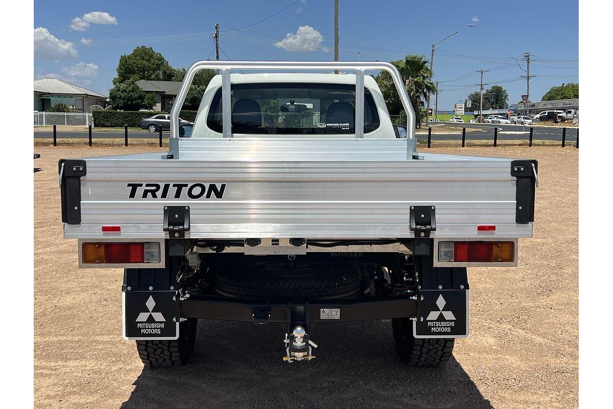 2023 Mitsubishi Triton GLX MR 4X4