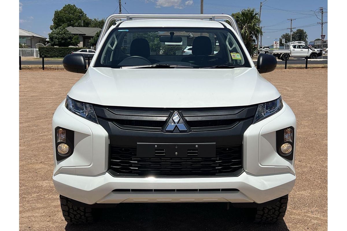 2023 Mitsubishi Triton GLX MR 4X4