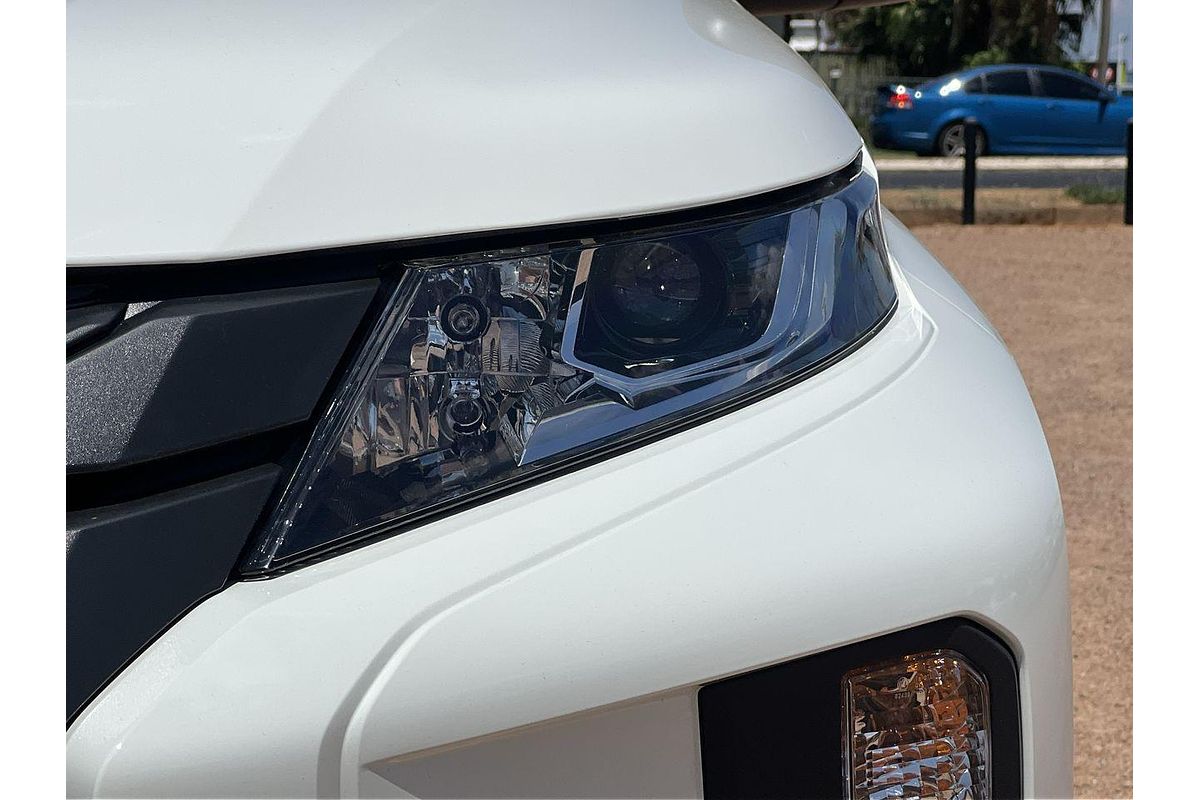 2023 Mitsubishi Triton GLX MR 4X4