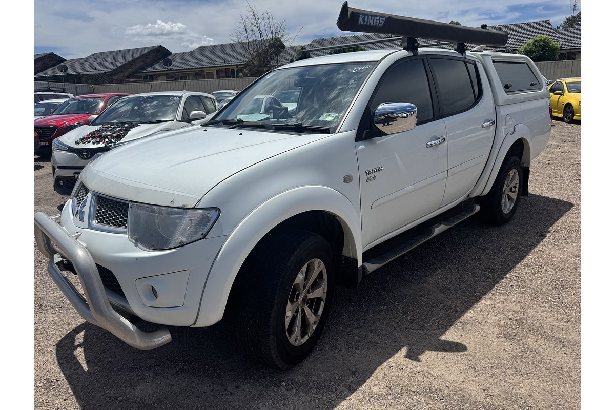 2011 Mitsubishi Triton GLX MN 4X4
