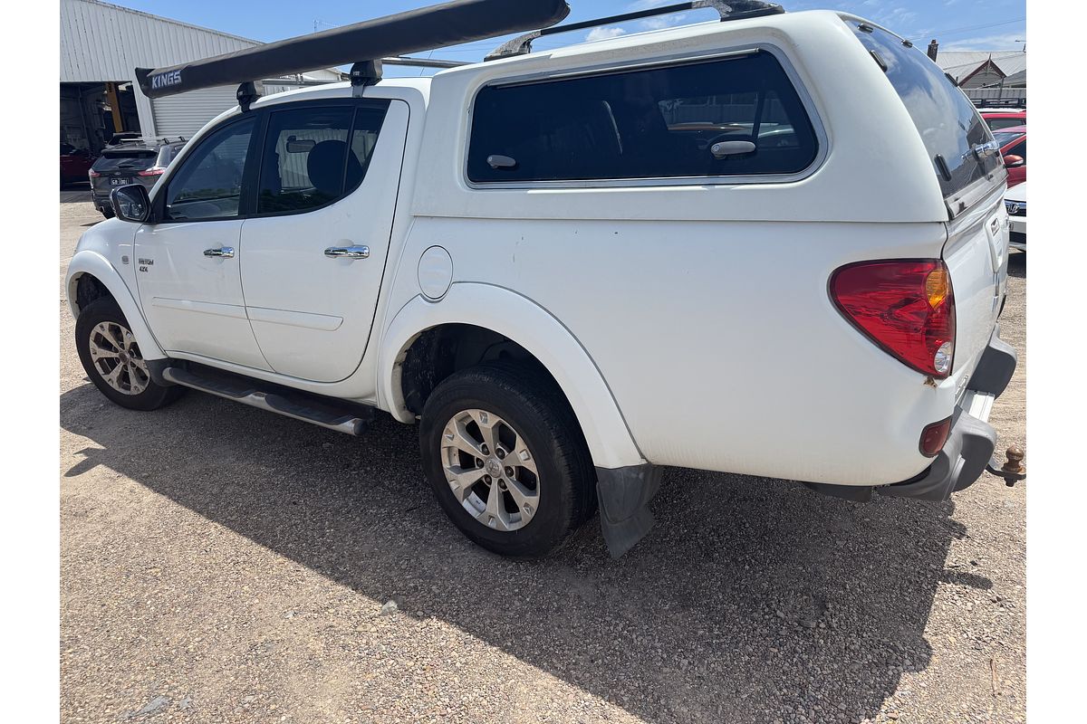 2011 Mitsubishi Triton GLX MN 4X4