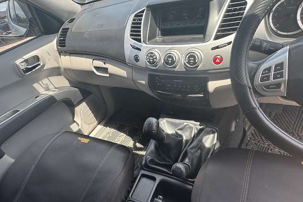 2011 Mitsubishi Triton GLX MN 4X4