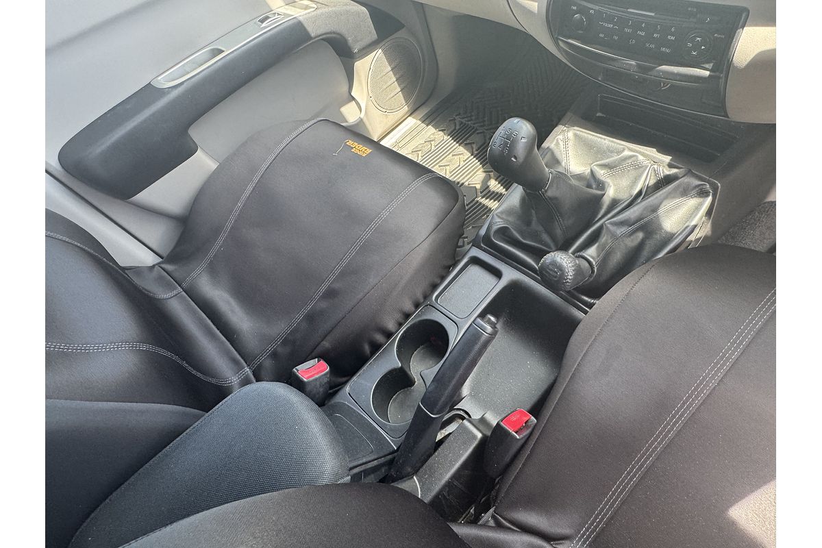 2011 Mitsubishi Triton GLX MN 4X4