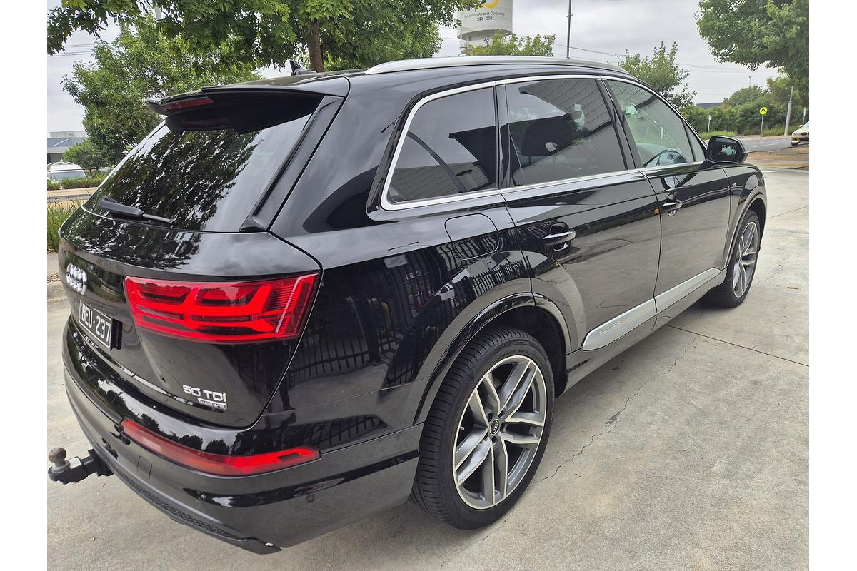 2019 Audi Q7 50 TDI S line 4M