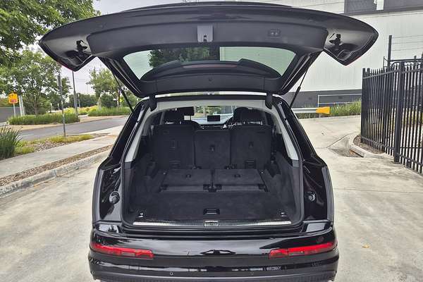 2019 Audi Q7 50 TDI S line 4M