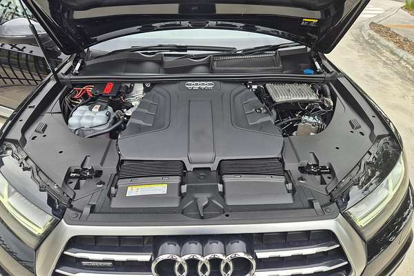2019 Audi Q7 50 TDI S line 4M