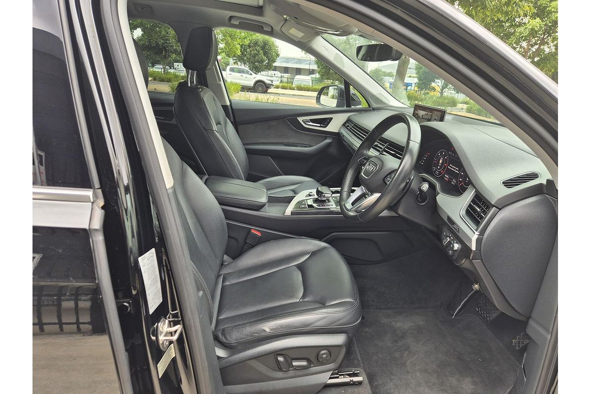 2019 Audi Q7 50 TDI S line 4M