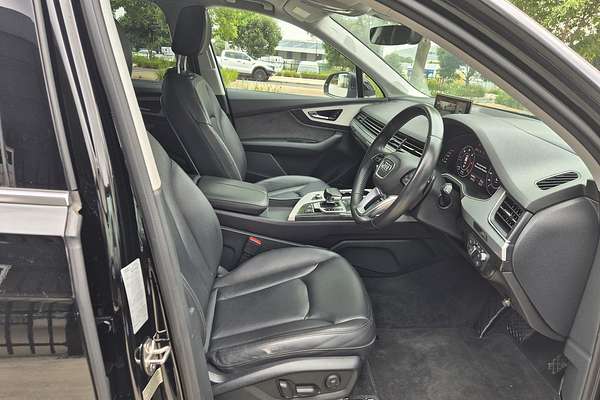 2019 Audi Q7 50 TDI S line 4M
