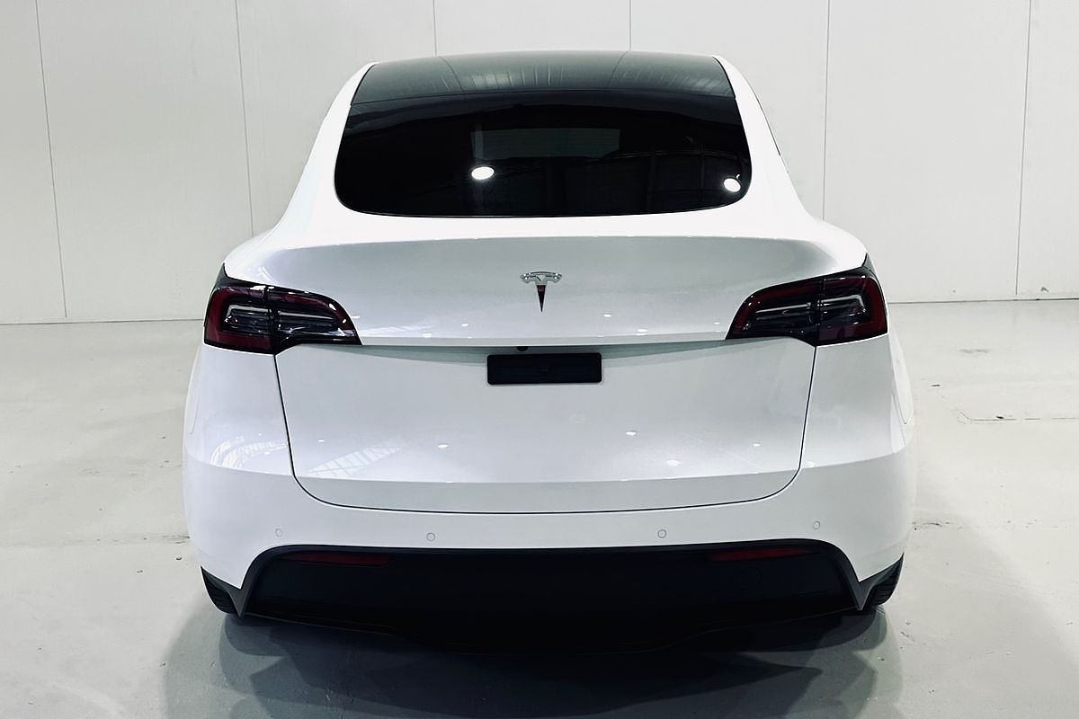 2023 Tesla Model Y Rear-Wheel Drive