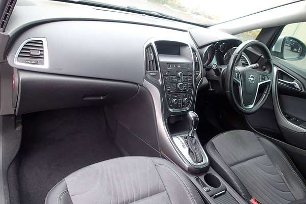 2012 Opel ASTRA PJ