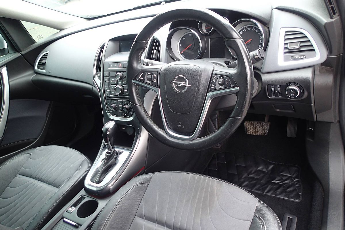 2012 Opel ASTRA PJ