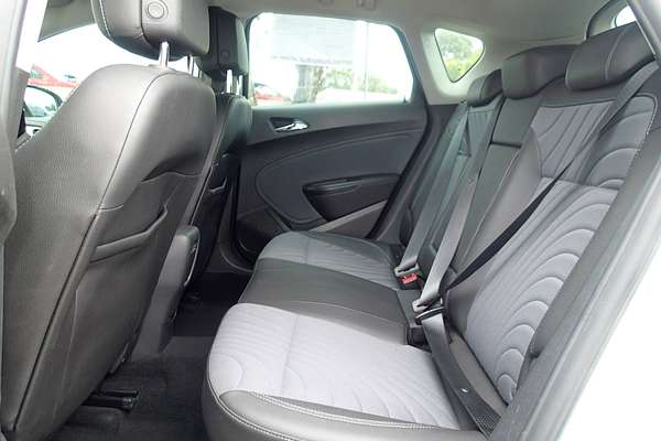 2012 Opel ASTRA PJ