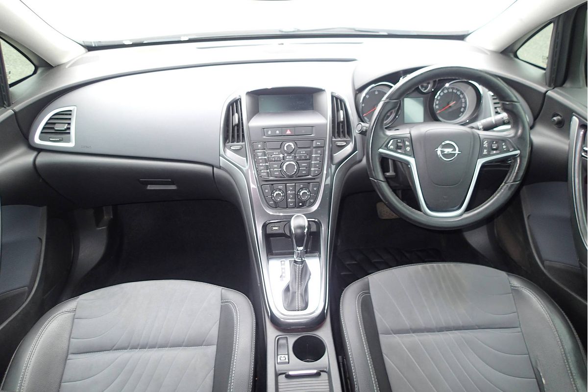 2012 Opel ASTRA PJ