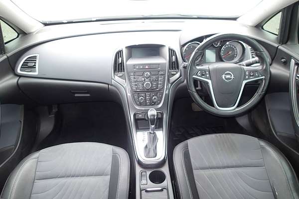 2012 Opel ASTRA PJ