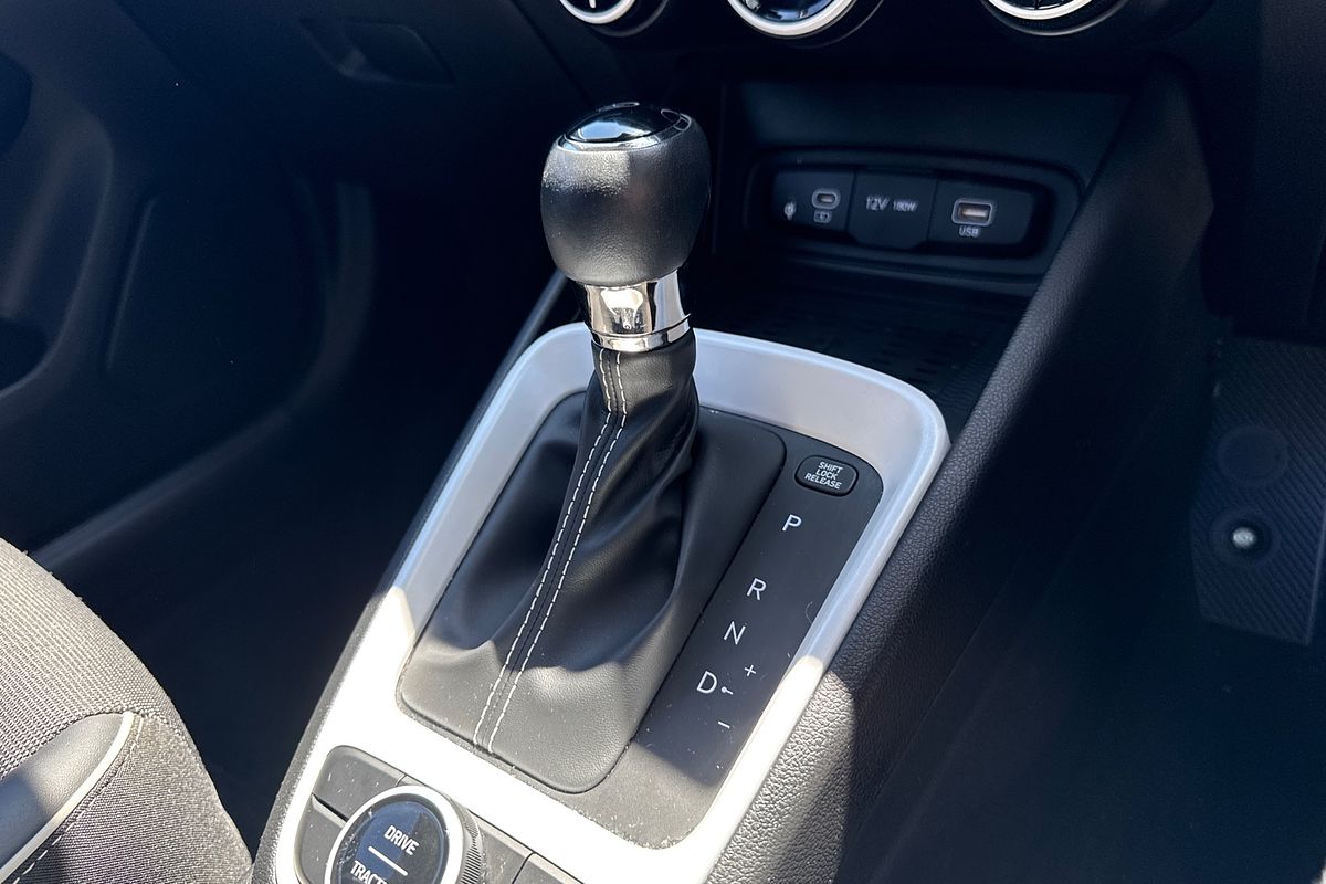 2023 Hyundai Venue Elite QX.V5