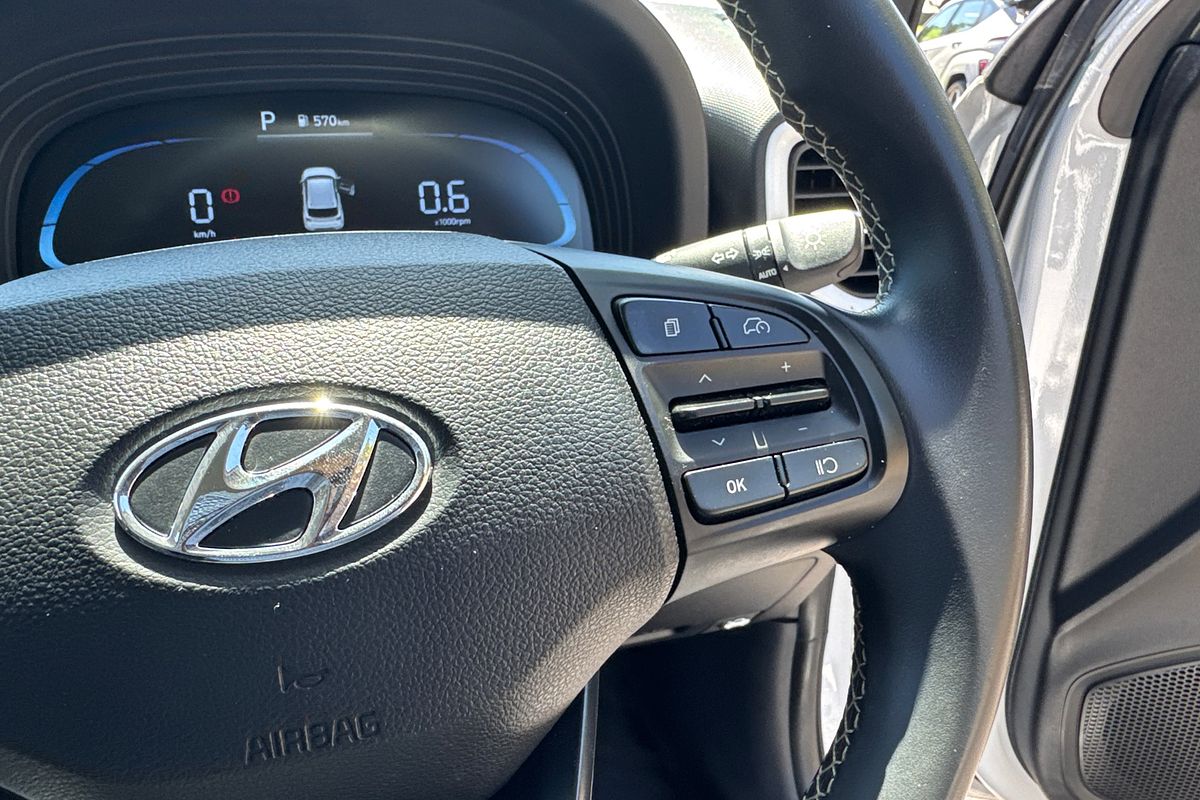 2023 Hyundai Venue Elite QX.V5