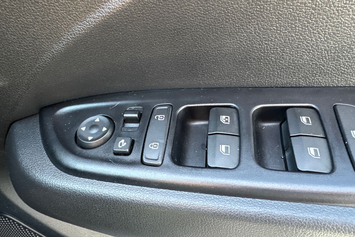 2023 Hyundai Venue Elite QX.V5