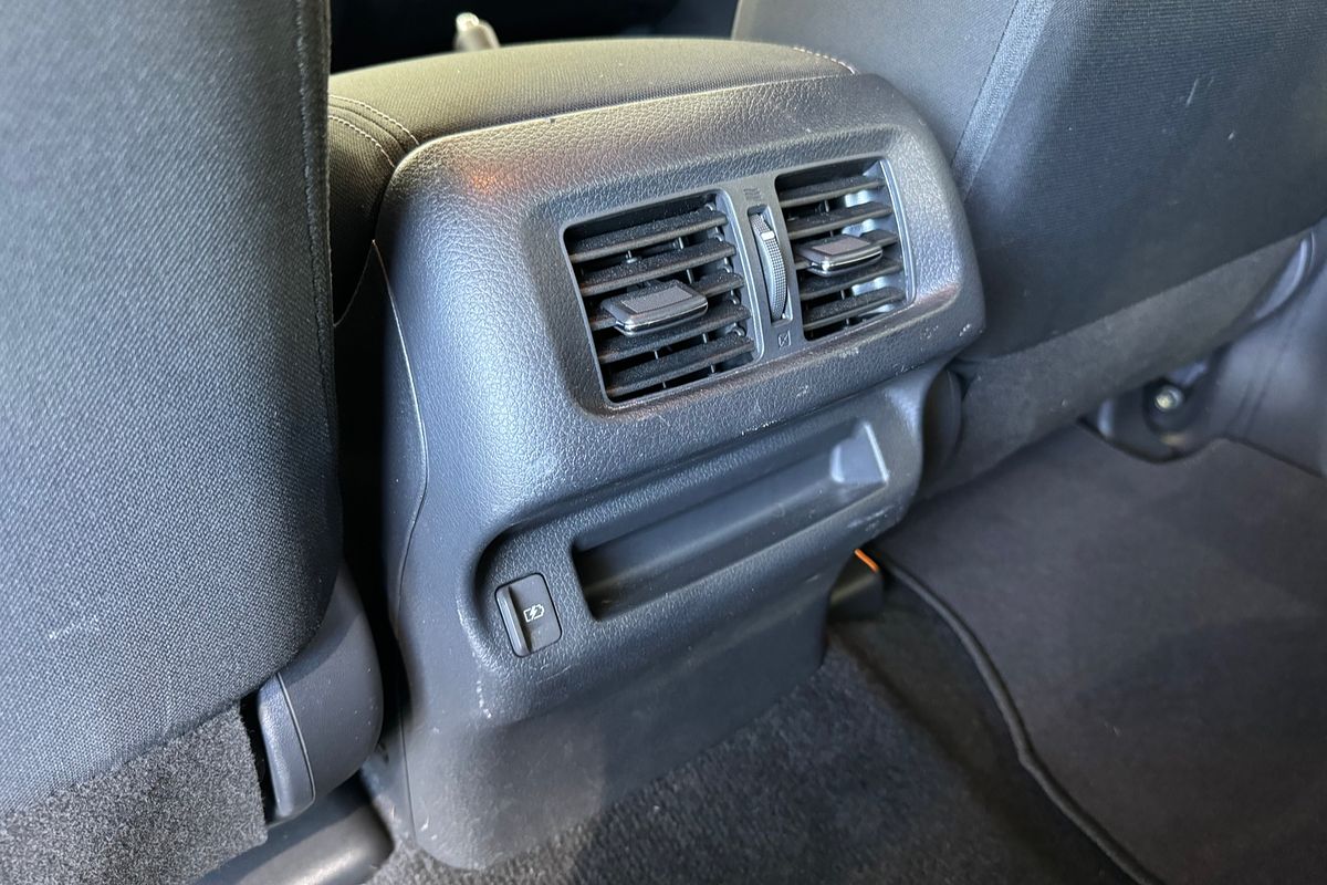 2024 Nissan Navara ST-X D23 4X4