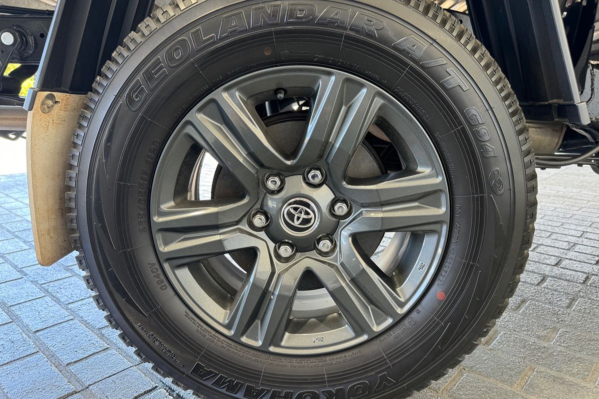 2023 Toyota Hilux SR GUN126R 4X4