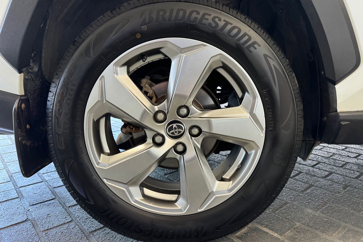 2019 Toyota RAV4 GXL AXAH52R