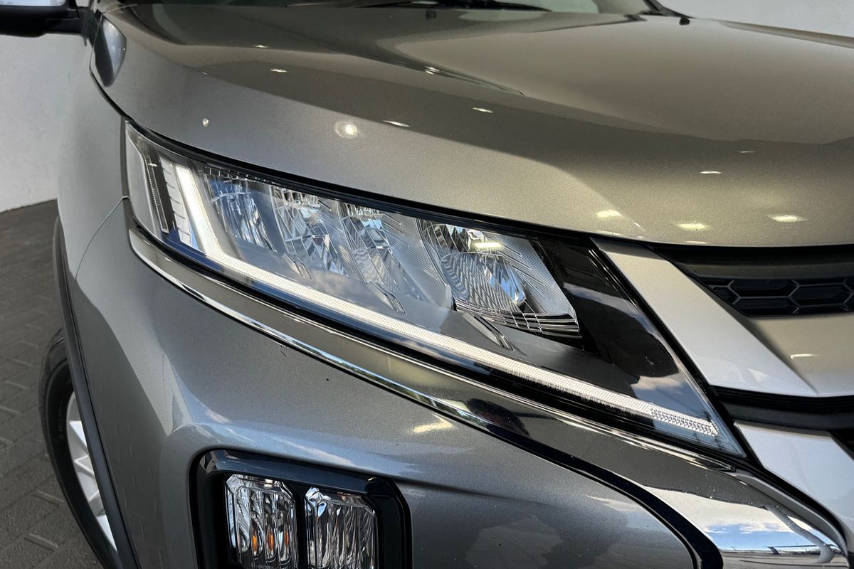 2022 Mitsubishi ASX ES XD