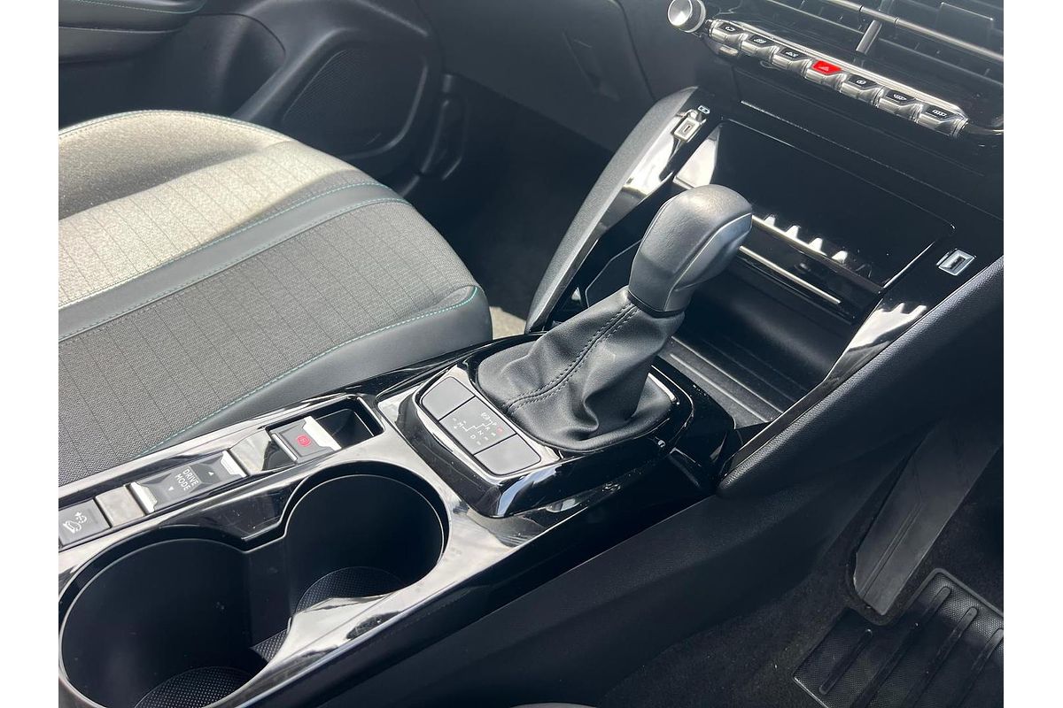 2022 Peugeot 2008 Allure P24