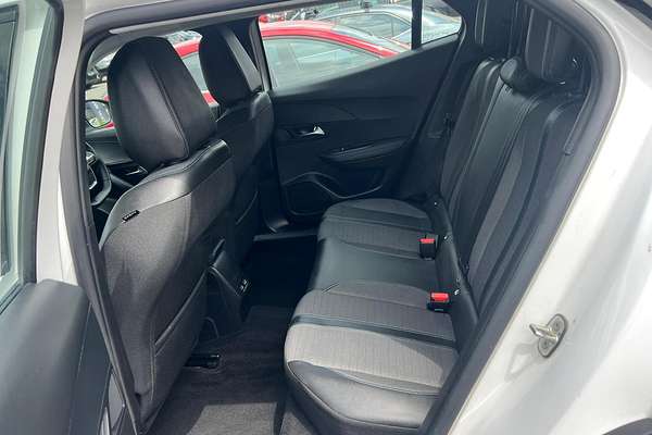 2022 Peugeot 2008 Allure P24