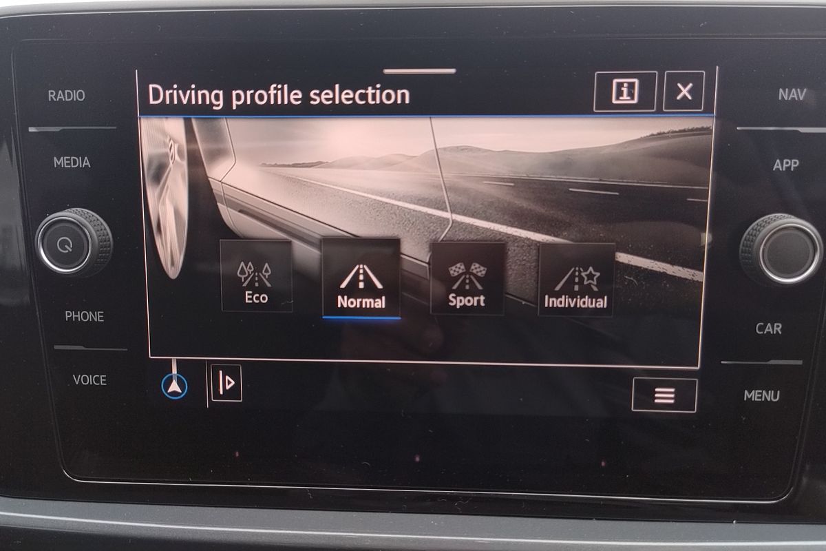 2024 Volkswagen T-Roc 110TSI Style D11
