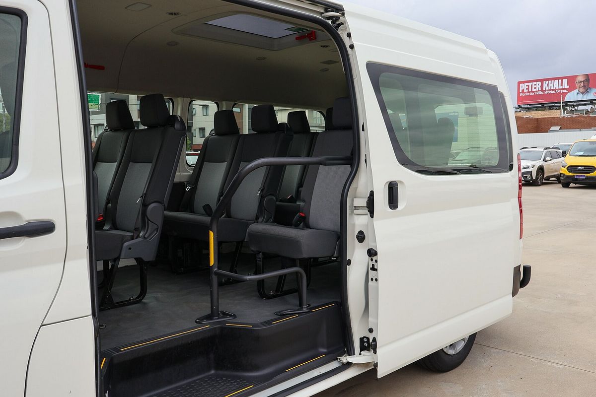 2019 Toyota Hiace Commuter GDH322R