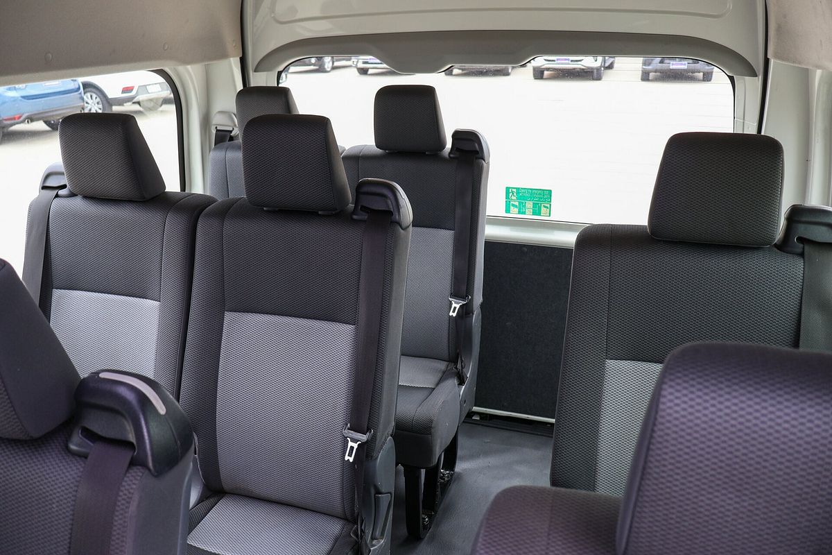 2019 Toyota Hiace Commuter GDH322R