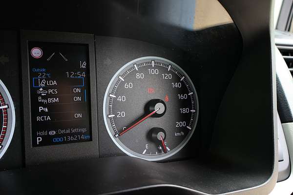 2019 Toyota Hiace Commuter GDH322R