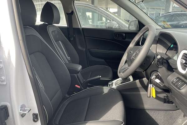 2024 Hyundai Venue Active QX.V5