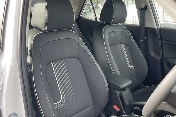 2024 Hyundai Venue Active QX.V5