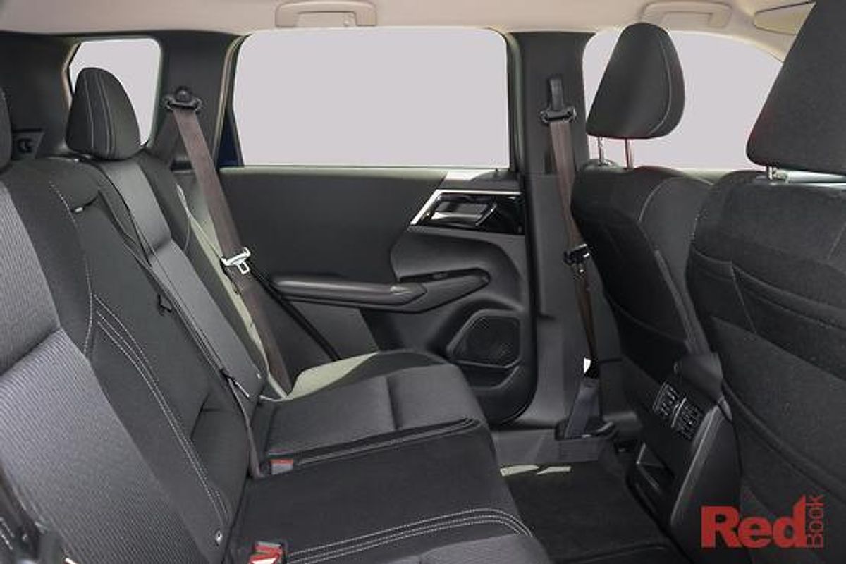 2025 Mitsubishi Outlander PHEV ES ZM
