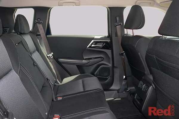 2025 Mitsubishi Outlander PHEV ES ZM