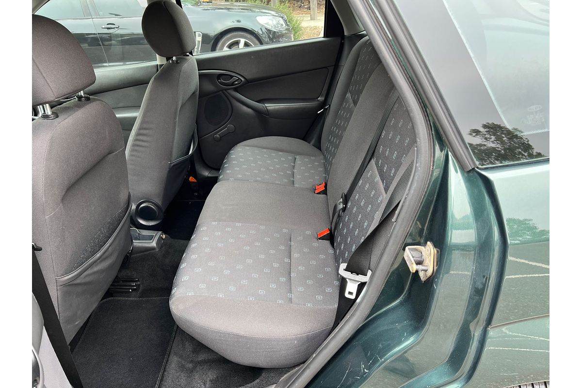 2004 Ford Focus CL LR