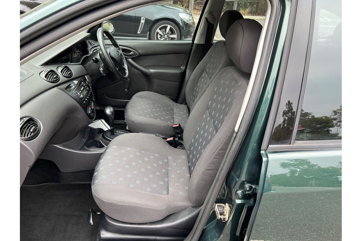 2004 Ford Focus CL LR