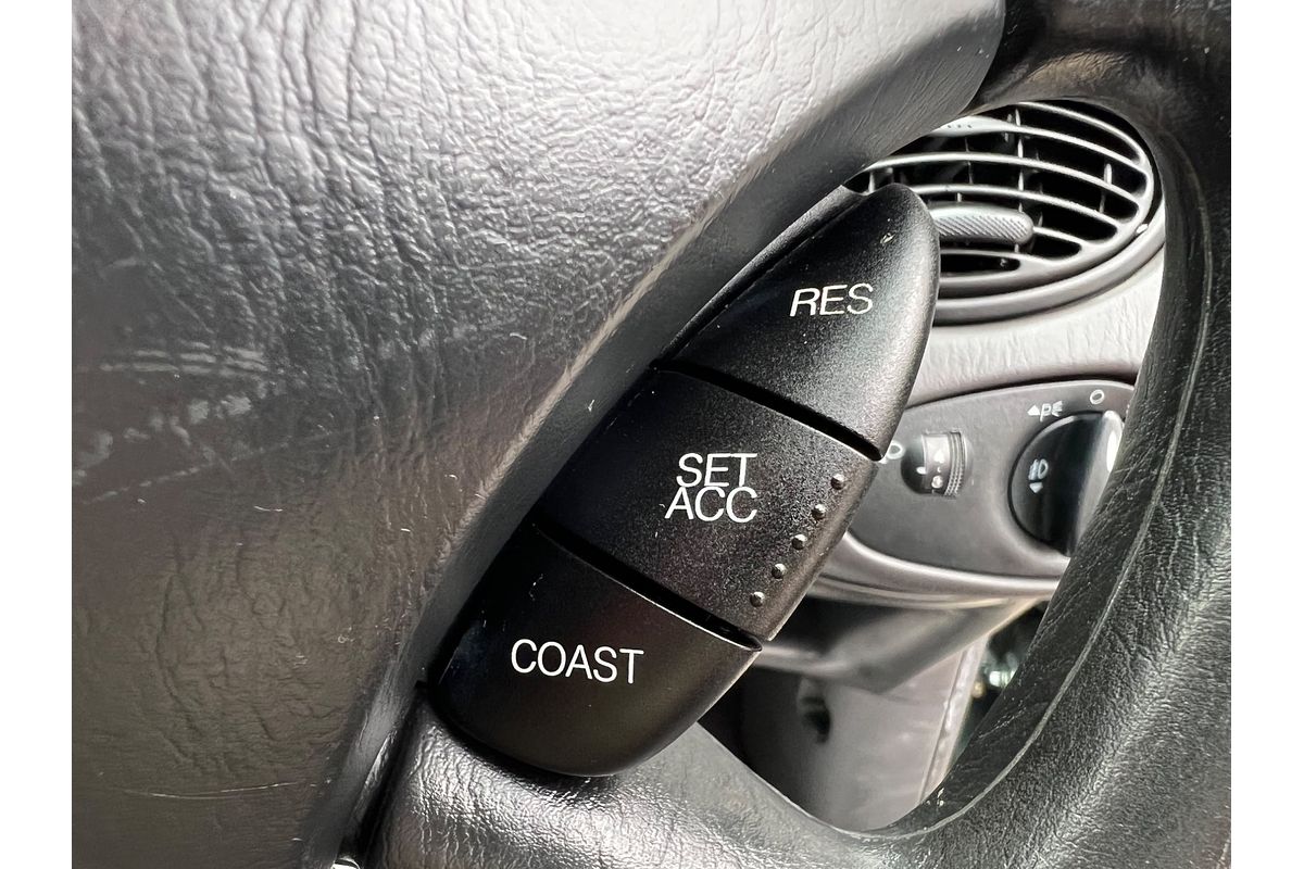 2004 Ford Focus CL LR