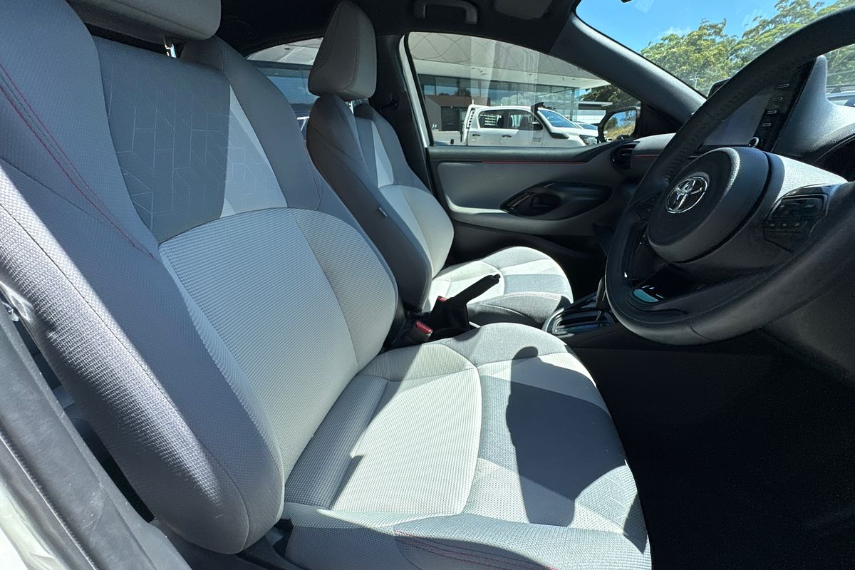 2020 Toyota Yaris ZR Hybrid MXPH10R