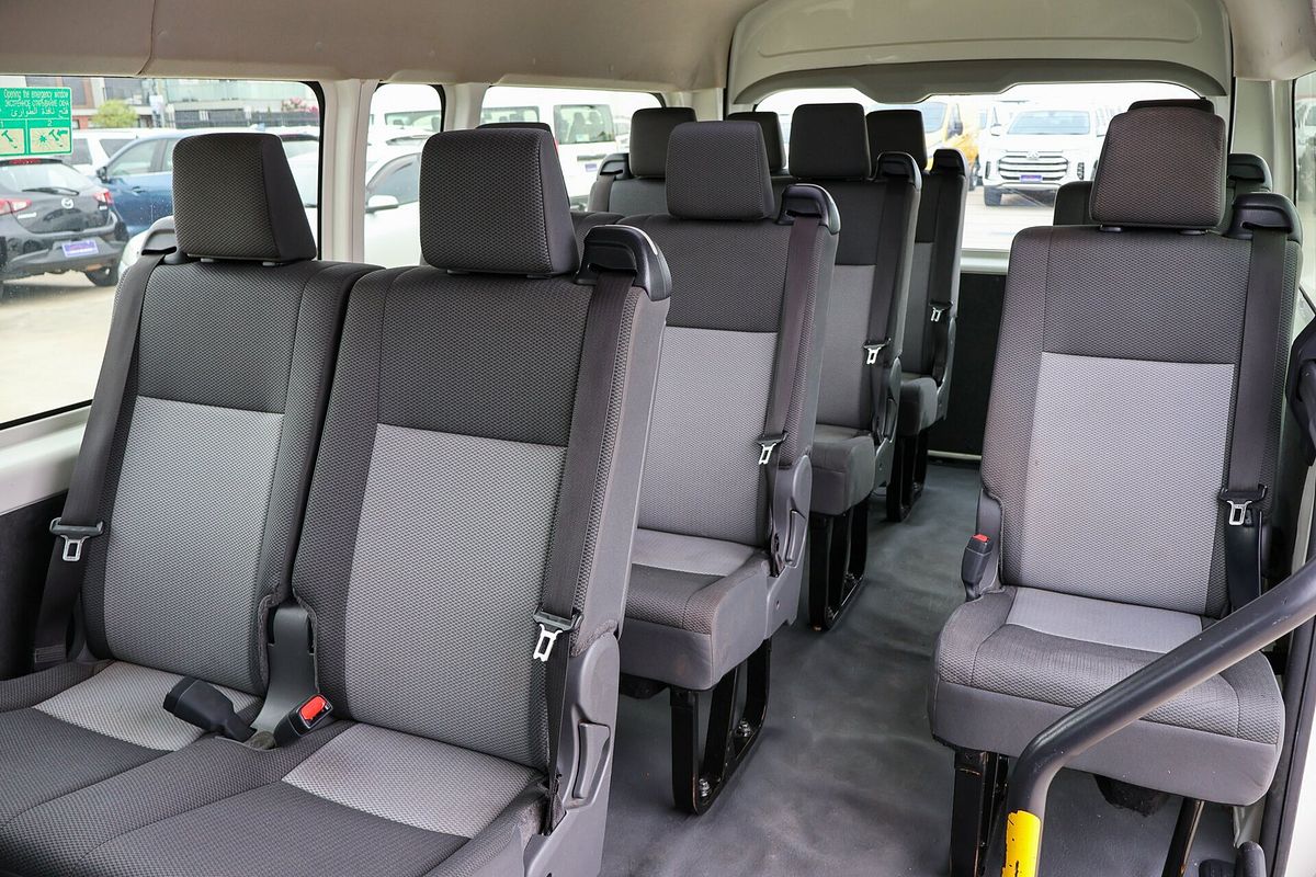 2019 Toyota Hiace Commuter GDH322R