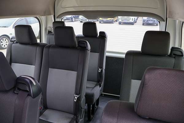 2019 Toyota Hiace Commuter GDH322R