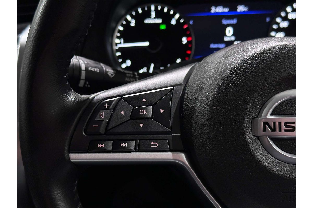 2021 Nissan Navara ST D23 4X4