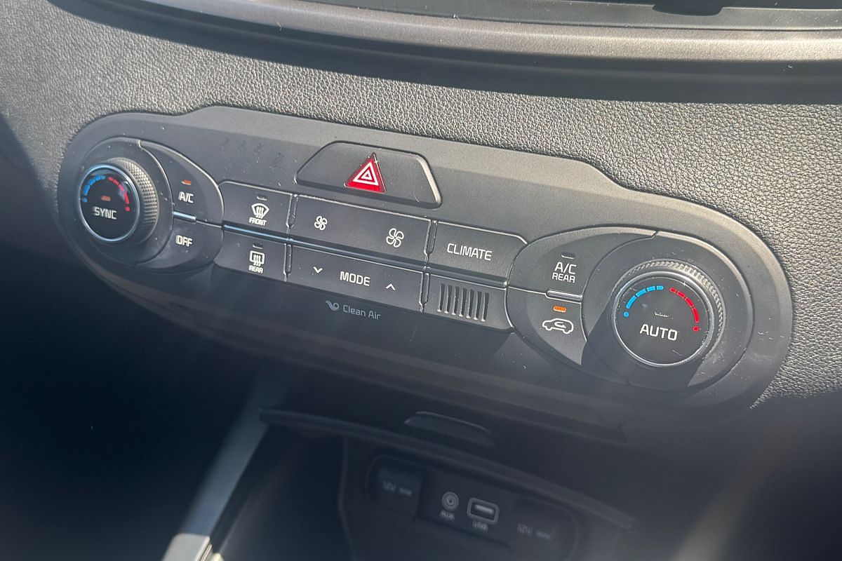 2015 Kia Sorento Si UM