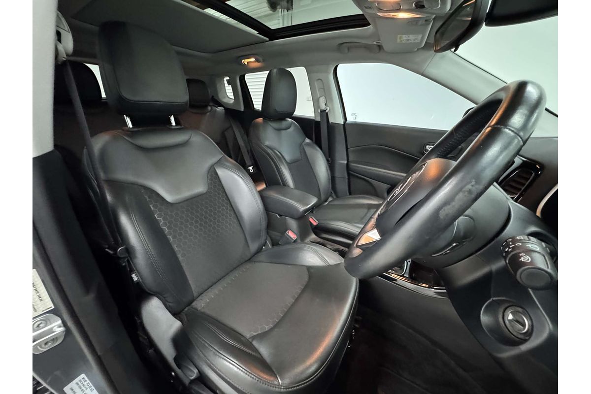 2020 Jeep Compass Night Eagle M6