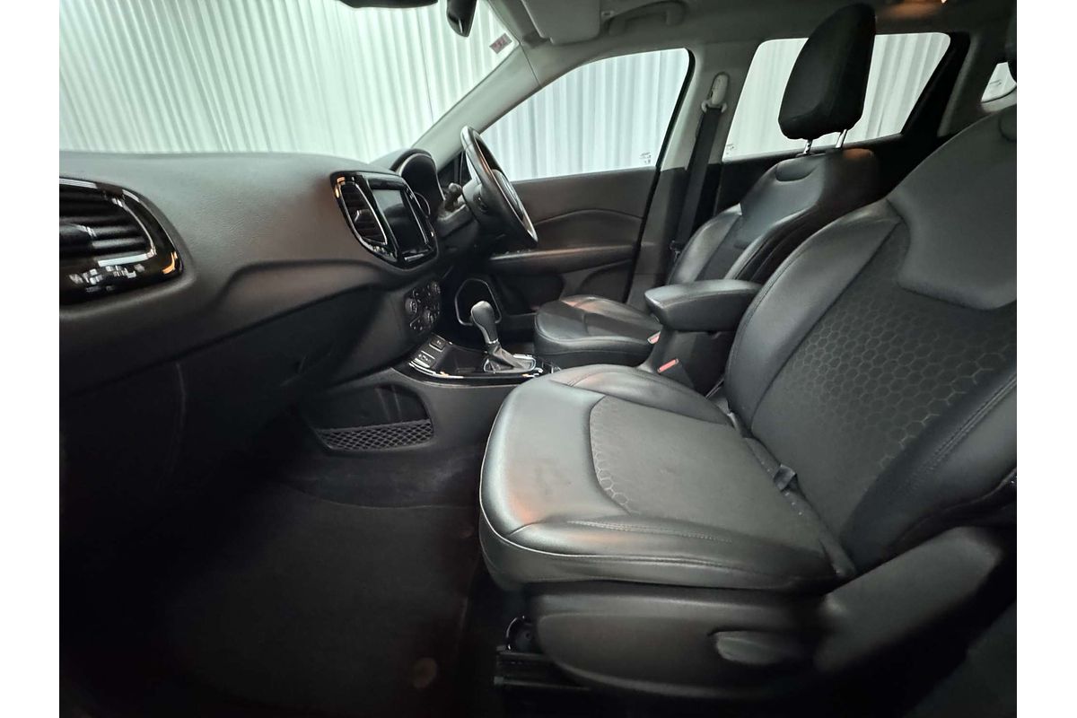 2020 Jeep Compass Night Eagle M6