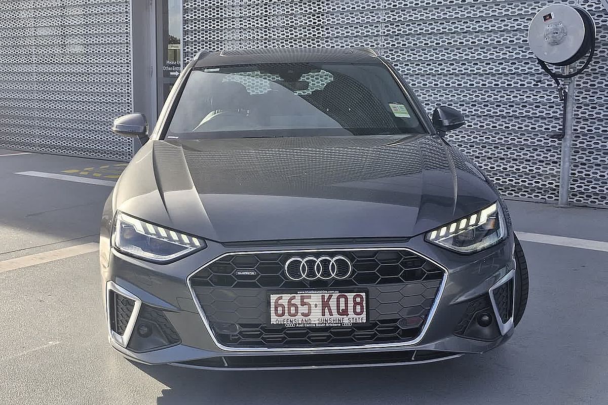 2024 Audi A4 45 TFSI S line B9