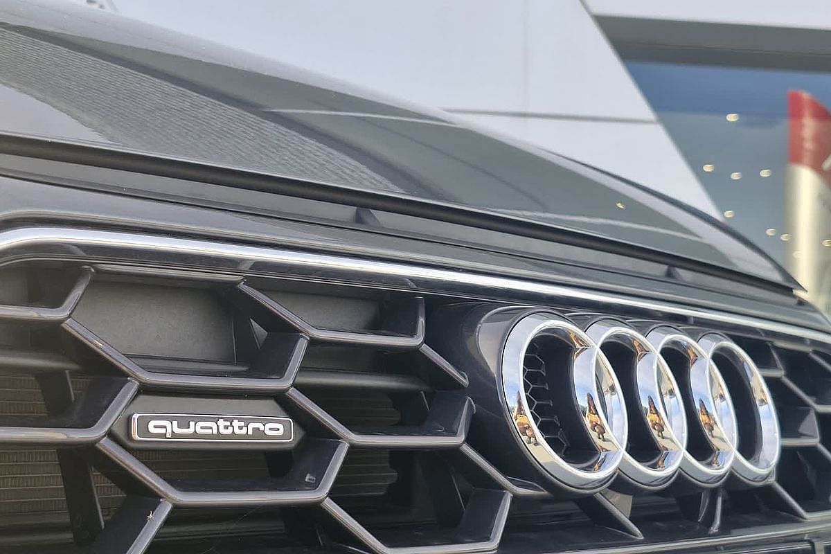 2024 Audi A4 45 TFSI S line B9