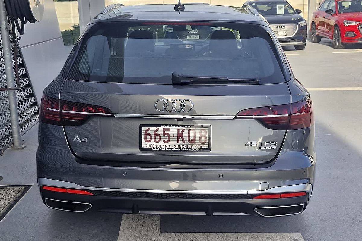 2024 Audi A4 45 TFSI S line B9