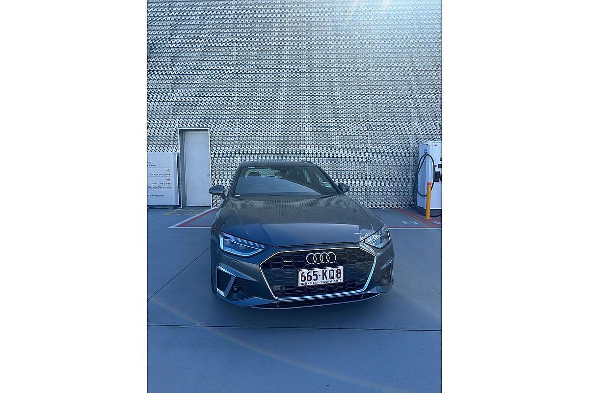 2024 Audi A4 45 TFSI S line B9