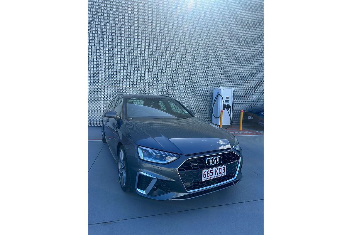 2024 Audi A4 45 TFSI S line B9
